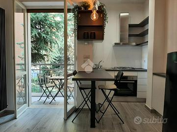 MONOLOCALE A MILANO