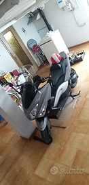 Vendo tmax500 anno 2011