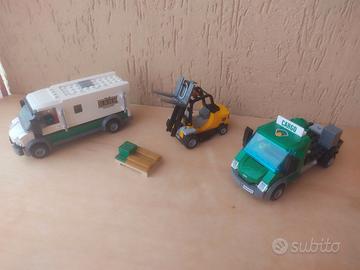 LEGO 2 CAMIONCINI CON MULETTO