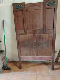 letto antico primi di '900 in legno con fregi -