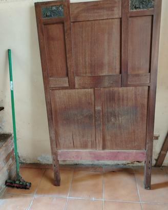 letto antico primi di '900 in legno con fregi -