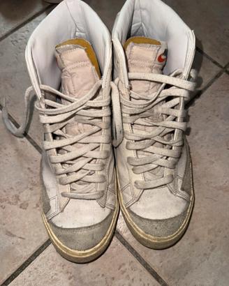 Nike blazer
