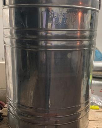 Contenitore olio d’oliva