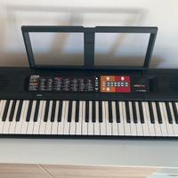 Tastiera YAMAHA PSR-F51 come nuova