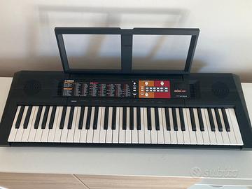 Tastiera YAMAHA PSR-F51 come nuova