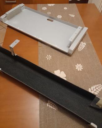 Tubo porta cavi  e piano estensibile per scrivania