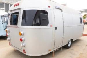 Airstream caravan 6 metri
