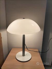 Lampada da tavolo di design vintage iguzzini 