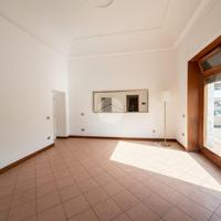 NEGOZIO A MONTESARCHIO