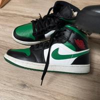 Nike Air Jordan 1 Mid pine green