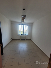 Stanza uso ufficio professionale