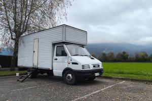 camion camperizzato Iveco Daily 