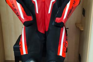 tuta con airbag Dainese 