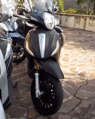 PIAGGIO Beverly 300 i.e. Anno