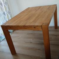 Tavolo in legno di rovere