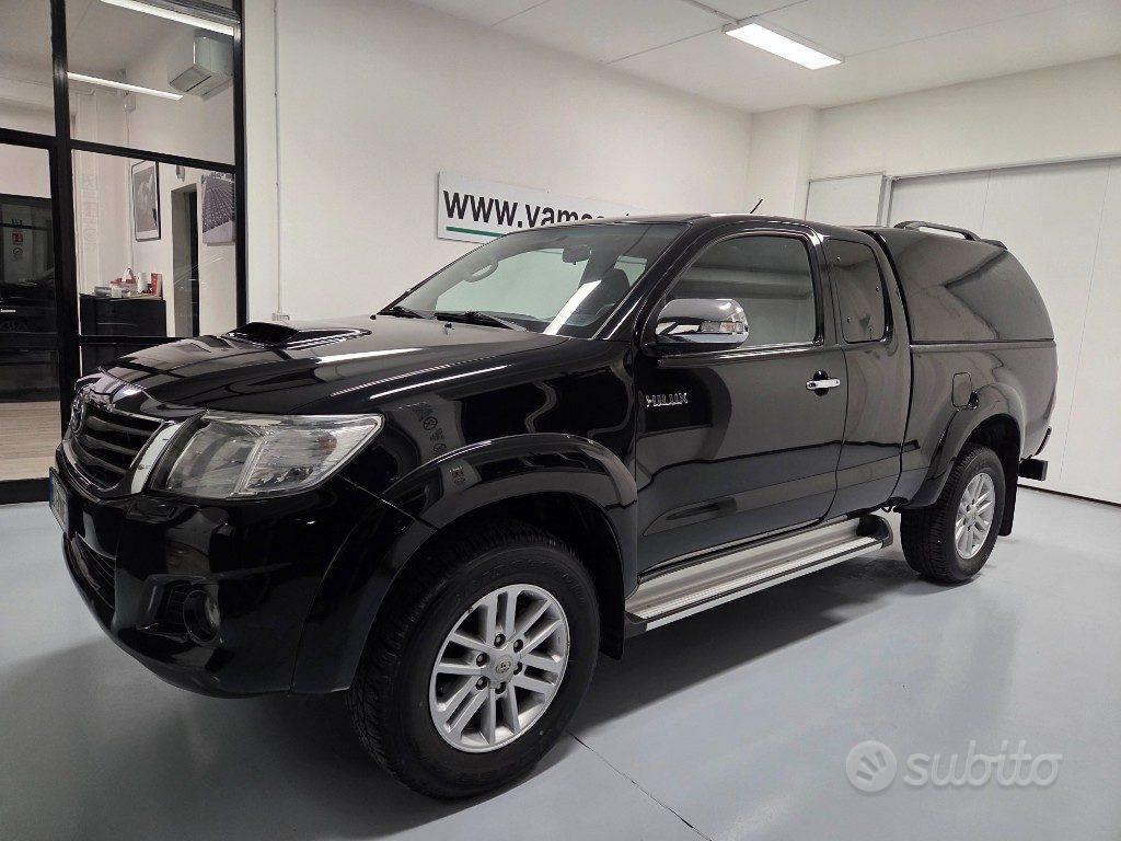 TOYOTA Hilux 3ª serie