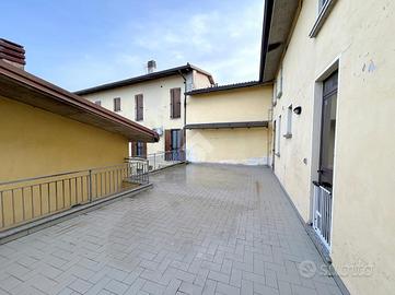 2 LOCALI A CALVISANO