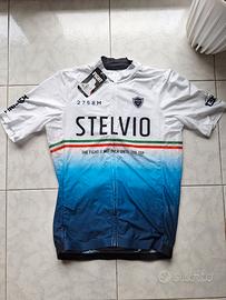 Maglietta e pantaloncino  da ciclismo