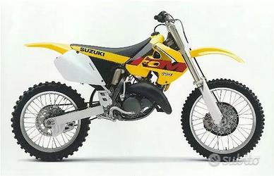 SUZUKI RM 125 RICAMBI