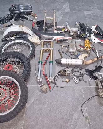 CRF 450 forcella cerchi carburatore sella testata