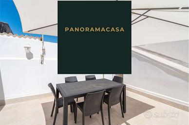 Riviera indipendente con terrazzo