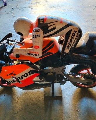 Honda RC 211v Valentino rossi a scoppio 