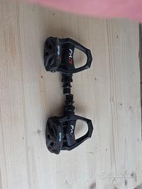 pedali bici da corsa attacco look