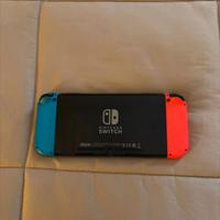 NINTENDO SWITCH + GIOCO POKEMON SCUDO