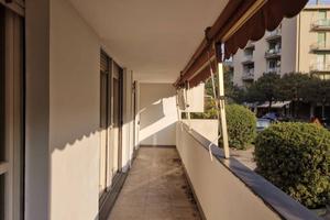 Appartamento di 120 m² con 5 locali e box auto a S