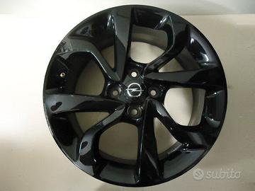cerchi in lega neri lucido
