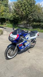 Suzuki gsxr 600 srad