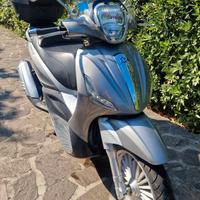 Piaggio Beverly 300 i.e