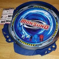 Monsuno Arena Stike sector e Hover craft