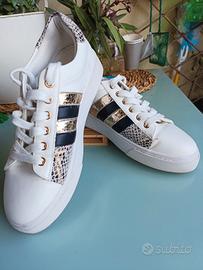 SCARPE SPORTIVE 