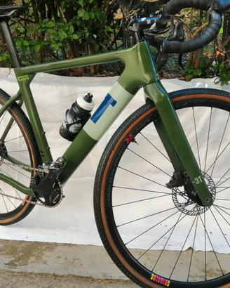 GRAVEL 3T EXPLORO TG M