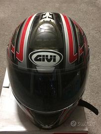 2 caschi GIVI