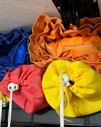 Lotto materiale camping e spiaggia - EnricoFerrara