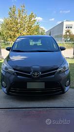 toyota verso anno 2015 
