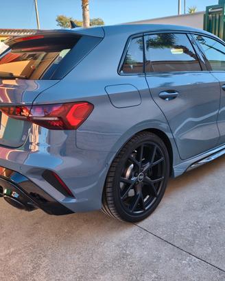 Audi A3 RS 3 SPB TFSI quattro S tronic con soli 10