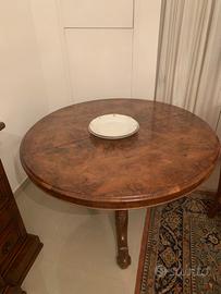 Tavolo antico in radica