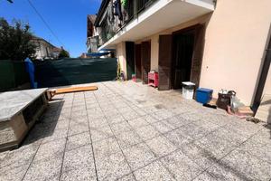 2 LOCALI A GASSINO TORINESE