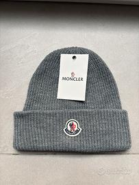 Berretto in lana grigio