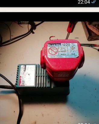 carica batteria e batteria  della makita