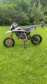 Husqvarna sm 125