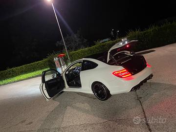 Mercedes 220 classe c