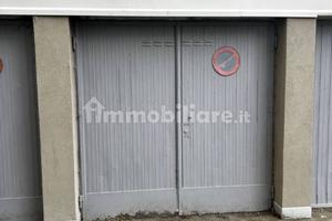 Garage singolo in quartiere San Leonardo, Parma