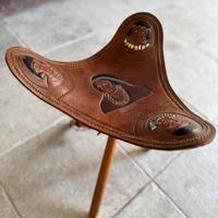 Sgabello in cuoio colombia