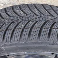 4 pneumatici Winter ceat 165/70 R14 pari al nuovo