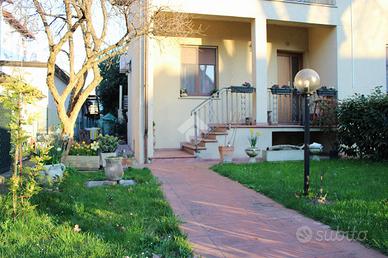 PORZIONE DI BIFAMILIARE A FORLIMPOPOLI