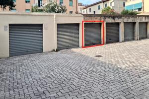 FABBRICOTTI: Garage in condominio recintato